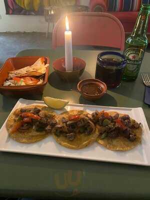 Madre Santa Den Haag