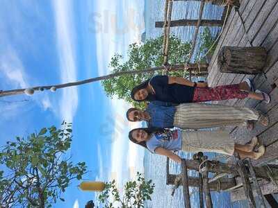 Mangrove Beach Cafe