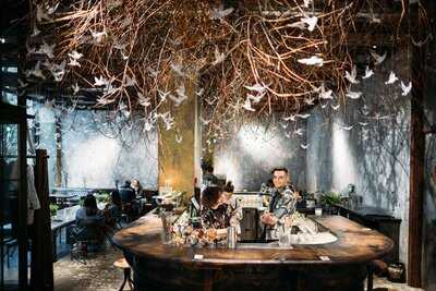 Avangarden Gallery & Wine Bar