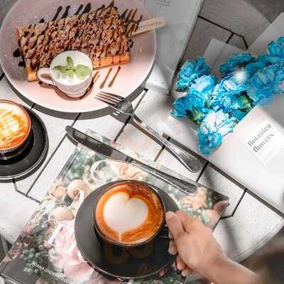 Botanica Flowers & Coffee