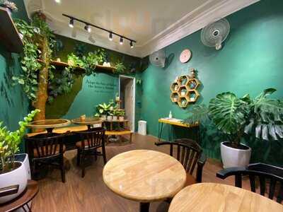 Woods Cafe - Ngoc Khanh