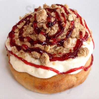 Cinnaholic, Gallatin