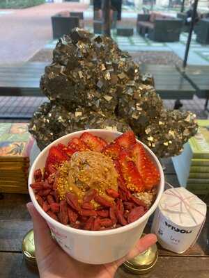 Sunlife Organics- USC Village, Los Angeles