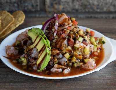 Hijoz De Su Madre Mariscos, West Covina