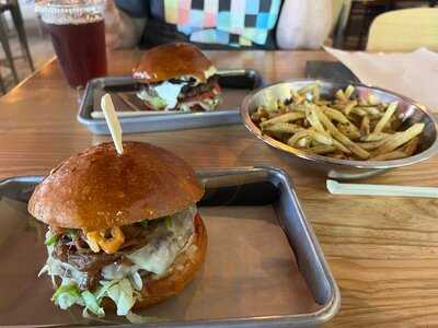 Hopdoddy Burger Bar