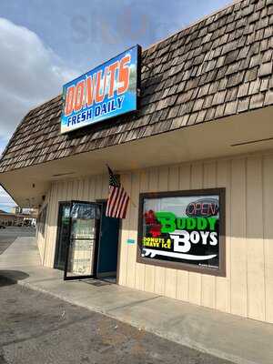 BuddyBoys Donuts & Shave Ice, Fallon