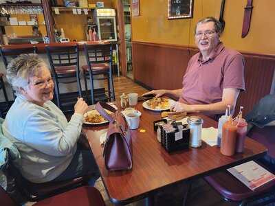 Hyde Park Cafe, Niagara Falls