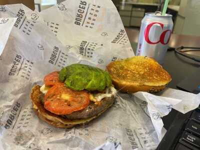 Gordon Ramsay Burger, Boston