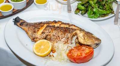 Dagim Kosher Fish Restaurant and Sushi Bar, Great Neck