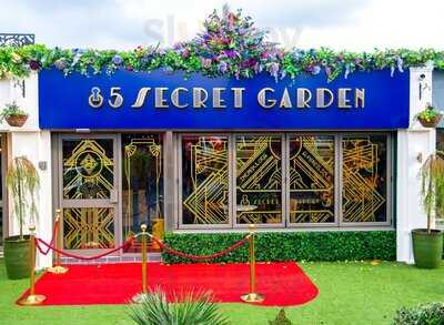 85 Secret Garden