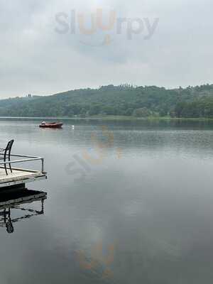 Boathouse Cafe And Osprey Experience