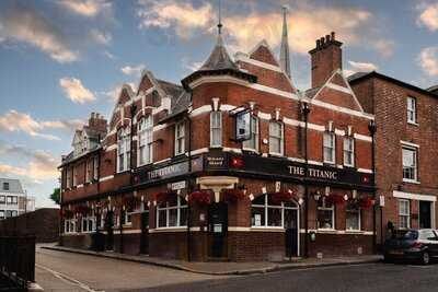 The Titanic Pub & Kitchen