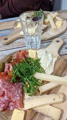 La terrasse des gloutons, Mouroux