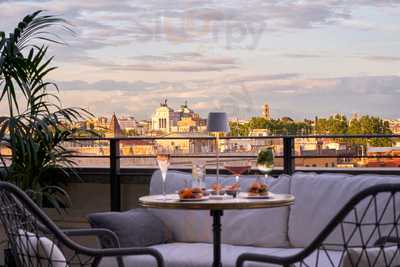 Vista Trastevere Roof Bar & Restaurant by "UNA cucina", Roma