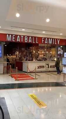 The meatball family, Roma