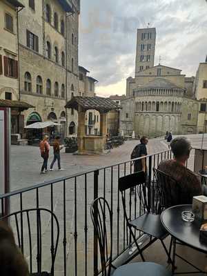 Interno 36, Arezzo