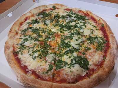 Pizza Ricca, Pavia