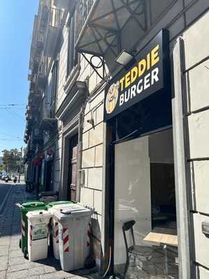 Teddie Burger, Napoli