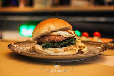 Clubhouse Burger And More, Pozzuoli