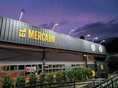 El Mercado Food Hall