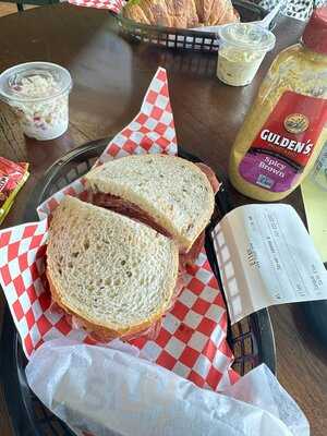 Katz's New York Deli, Naples