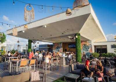 Sunset Club Rooftop Bar & Lounge, Hollywood