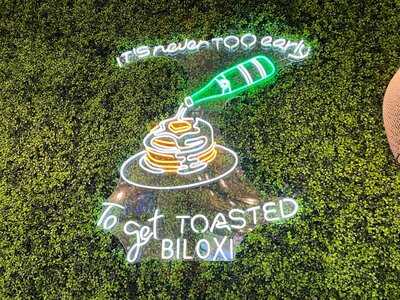 The Toasted Yolk Cafe, Biloxi