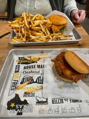 Super Chix - Puyallup, WA, Frederickson