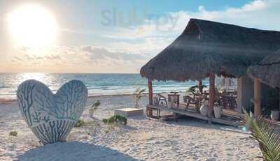 Soy Tulum Beach Club