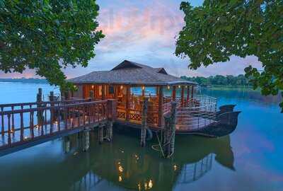 Raanthal Floating Restaurant