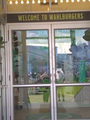 Wahlburgers