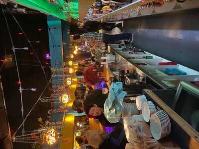 Eretz Market Bar Restaurant