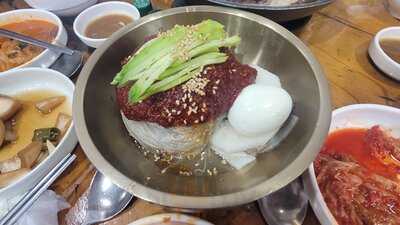 함흥냉면전문점