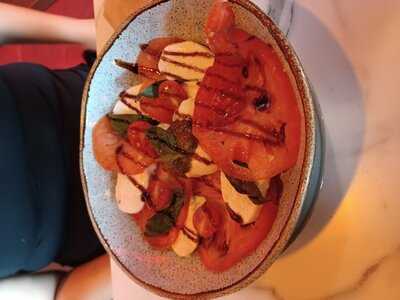 Bipolar Restaurant by Lisboa Rio