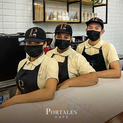 Portales Café