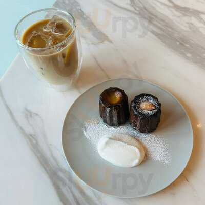 canelé de CHIANTI 渋谷スクランブルスクエア店