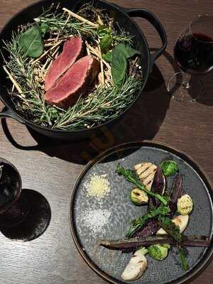 GRILL AND WINE Noza Caza