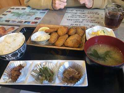 お食事処 濱田屋