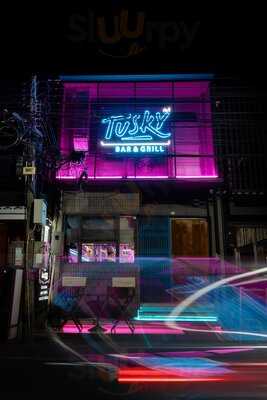 Tusky Bar & Grill