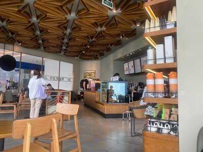Starbucks Thao Dien Pearl