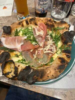 Pizzeria Vincenzo Capuano, Caserta