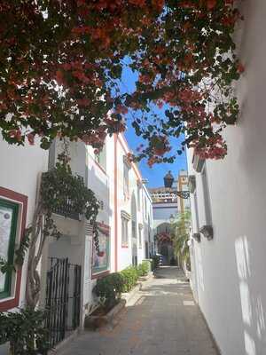 Billy's Bar Restaurant Puerto De Mogan Gran Canaria