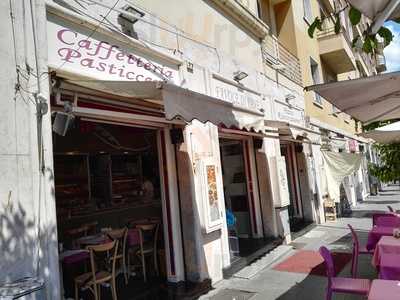 9 Favole Di Pane, Roma