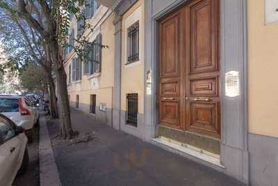 Bread and Breakfast, Roma