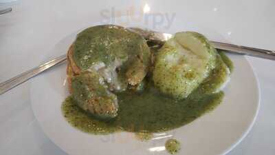 Pettswood Pie And Mash