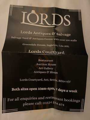 Lords Courtyard