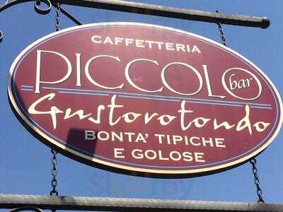 Al Piccolo Gustorotondo, Paese