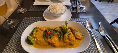 Thai Spice At The Hut Pub