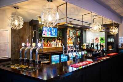 The Highwood (solihull)