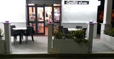 Gusto Express